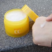 Kem dưỡng trắng da CC Melano Brightening Gel Rohto 100g 