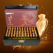 Tinh chất sâm núi trầm hương Golden Dragon hộp gỗ 60 ống